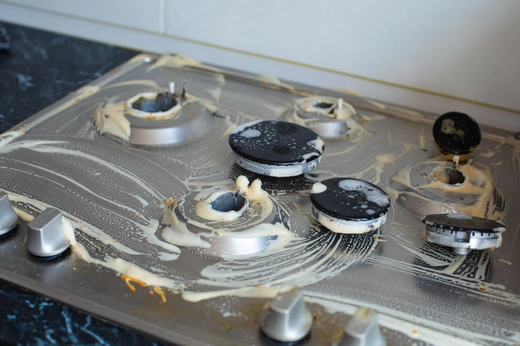 Professional Hob Cleaning in Luton – Sparkling and Safe